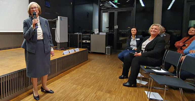 Professorin Ursula Männle